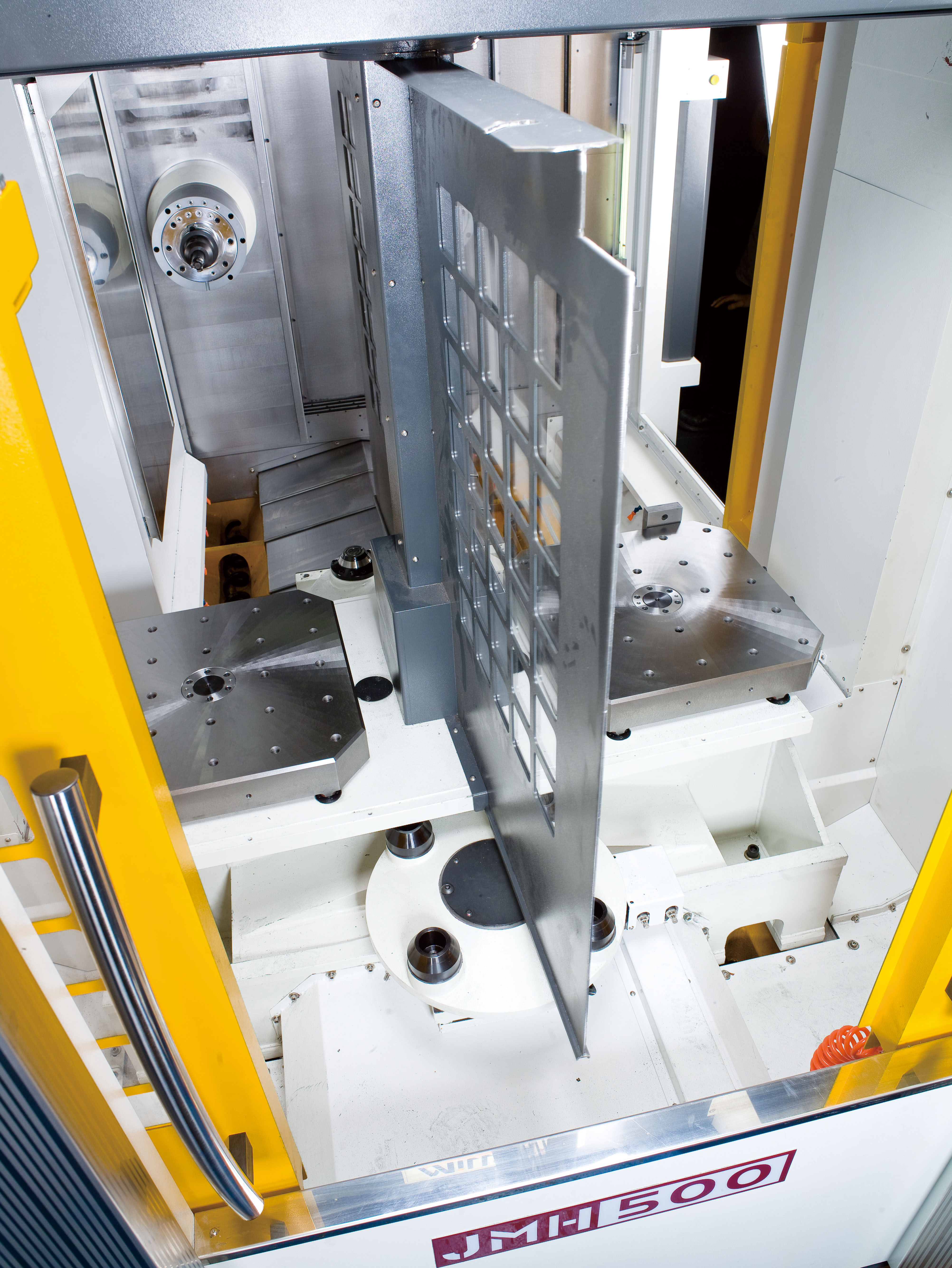 U-Axis Boring Head Applications for Hori