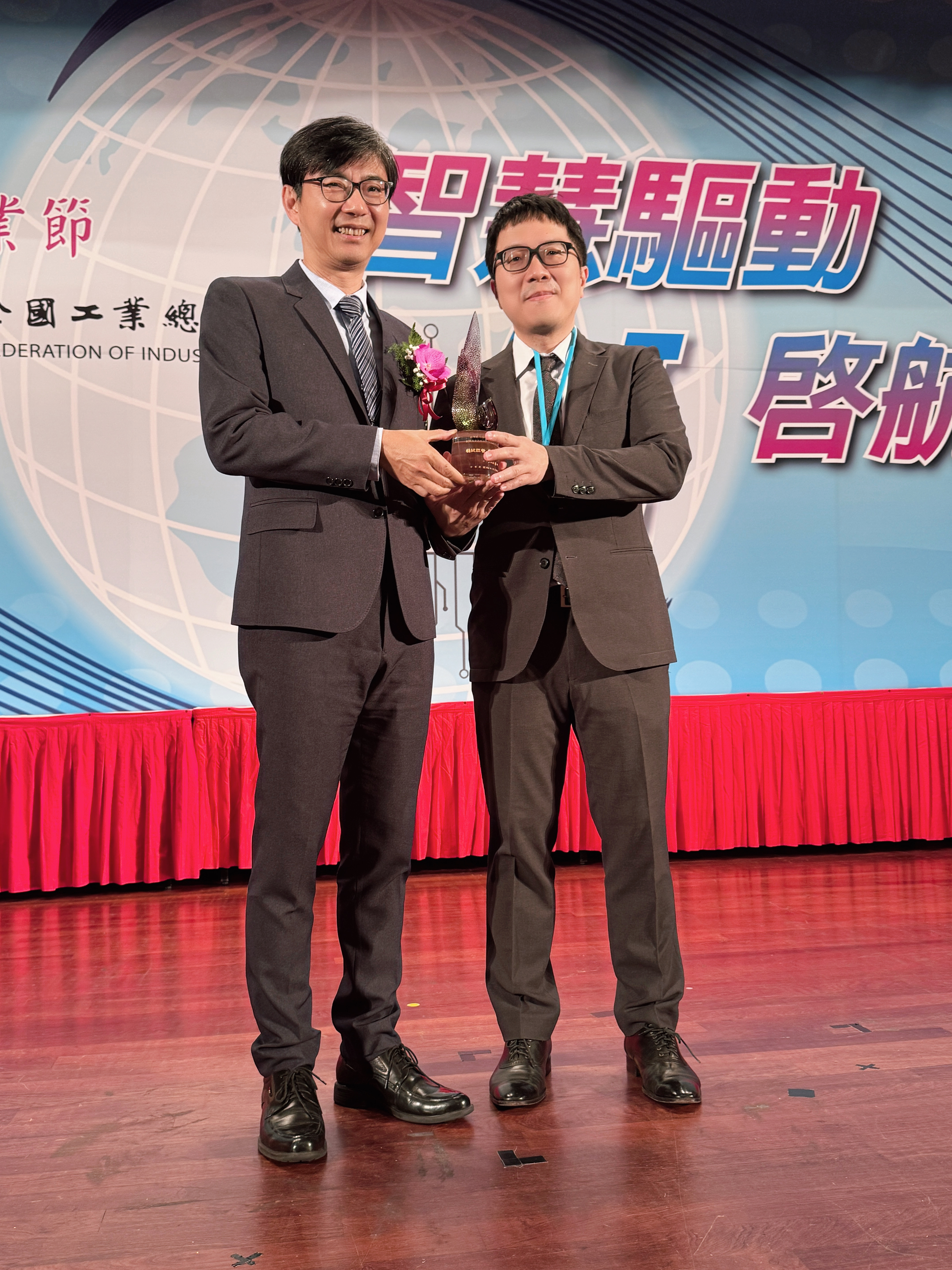 榮耀時刻！52年堅持，成就的不只是一個製造業傳奇！